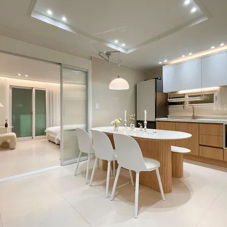 Seouse, Seoul House Apartment